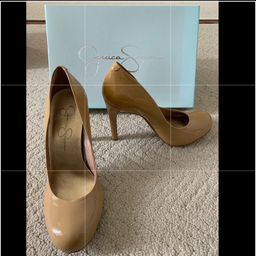 Jessica Simpson Calie Nude Patent Lthr Heels (NWT)